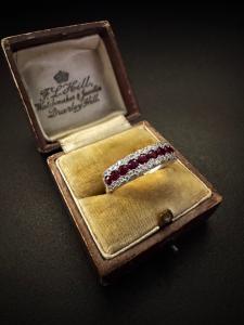 Anello  con  Rubini  e  Diamanti  